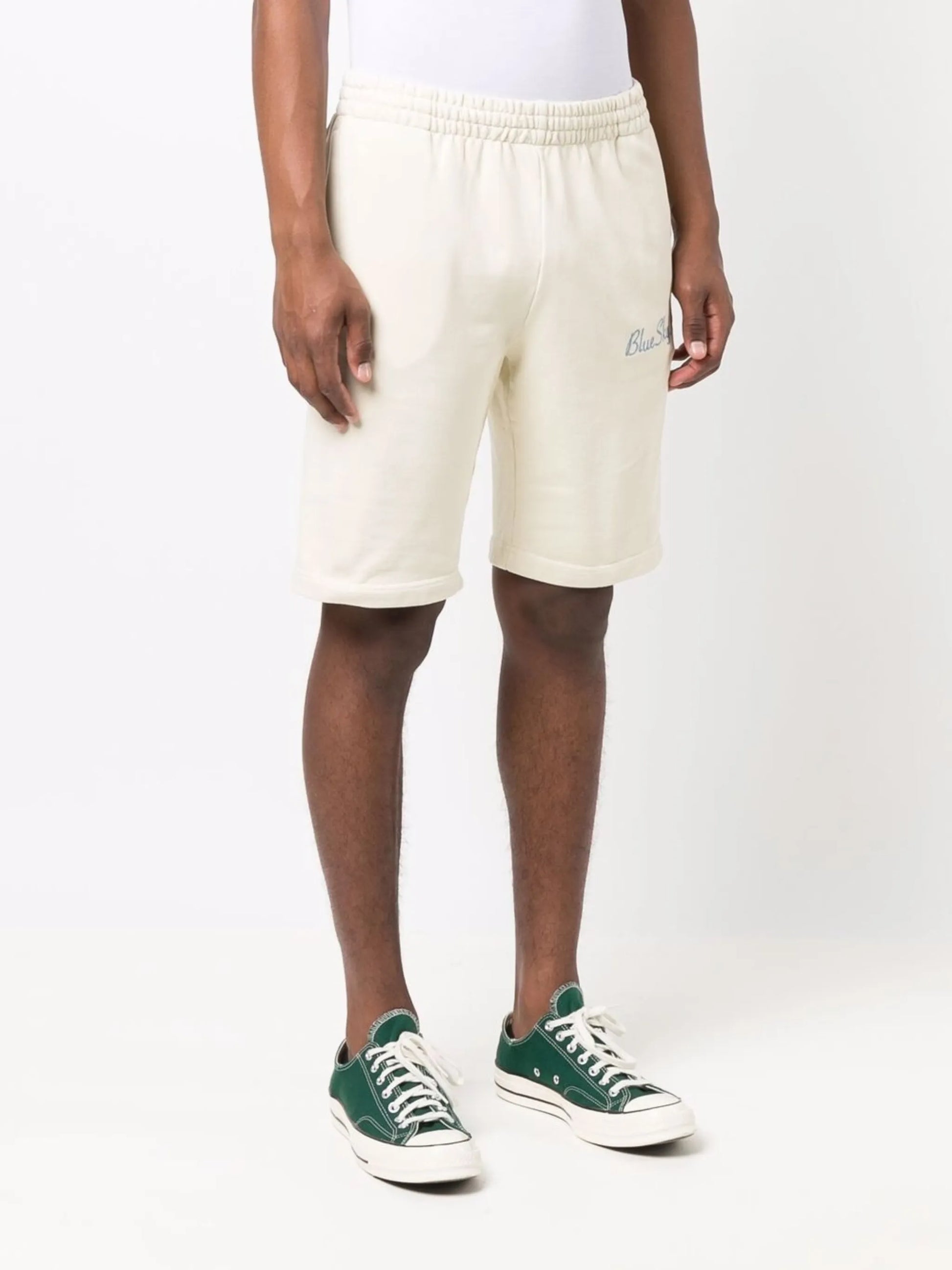 Pantalones cortos con logotipo en color crema
