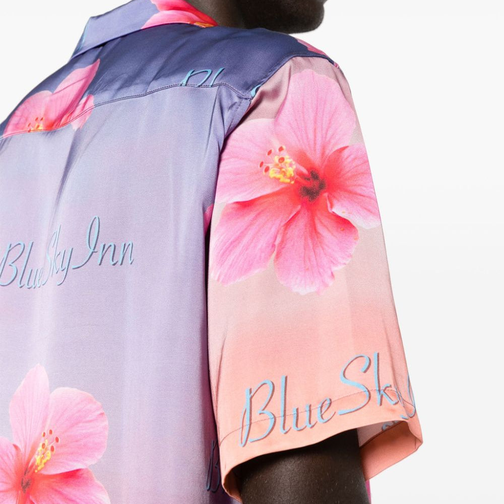 Camiseta con loto al atardecer