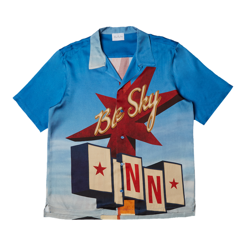 Camisa de manga corta con letrero