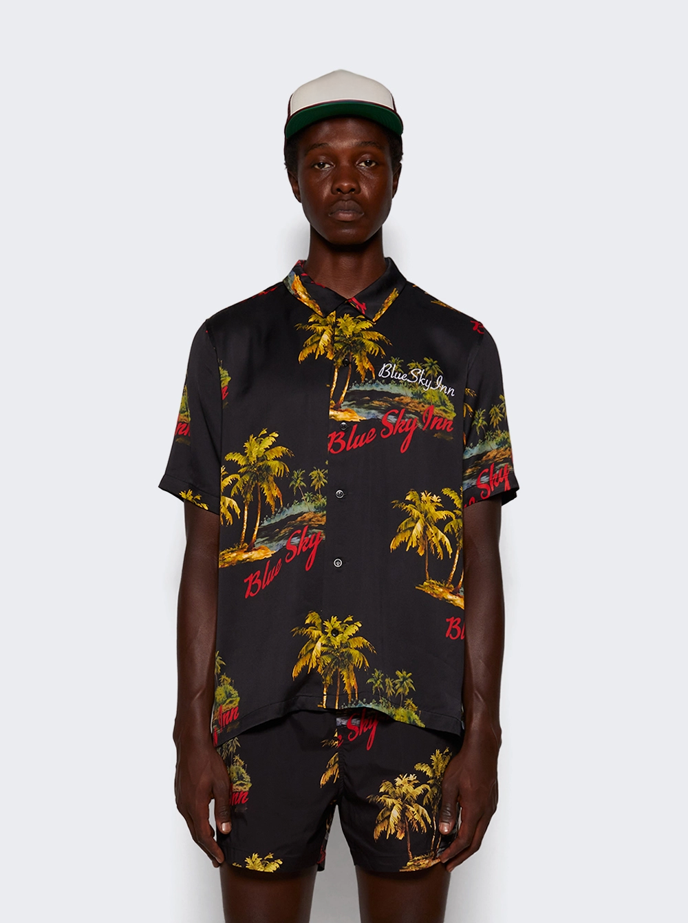 Camiseta con el logotipo de la isla