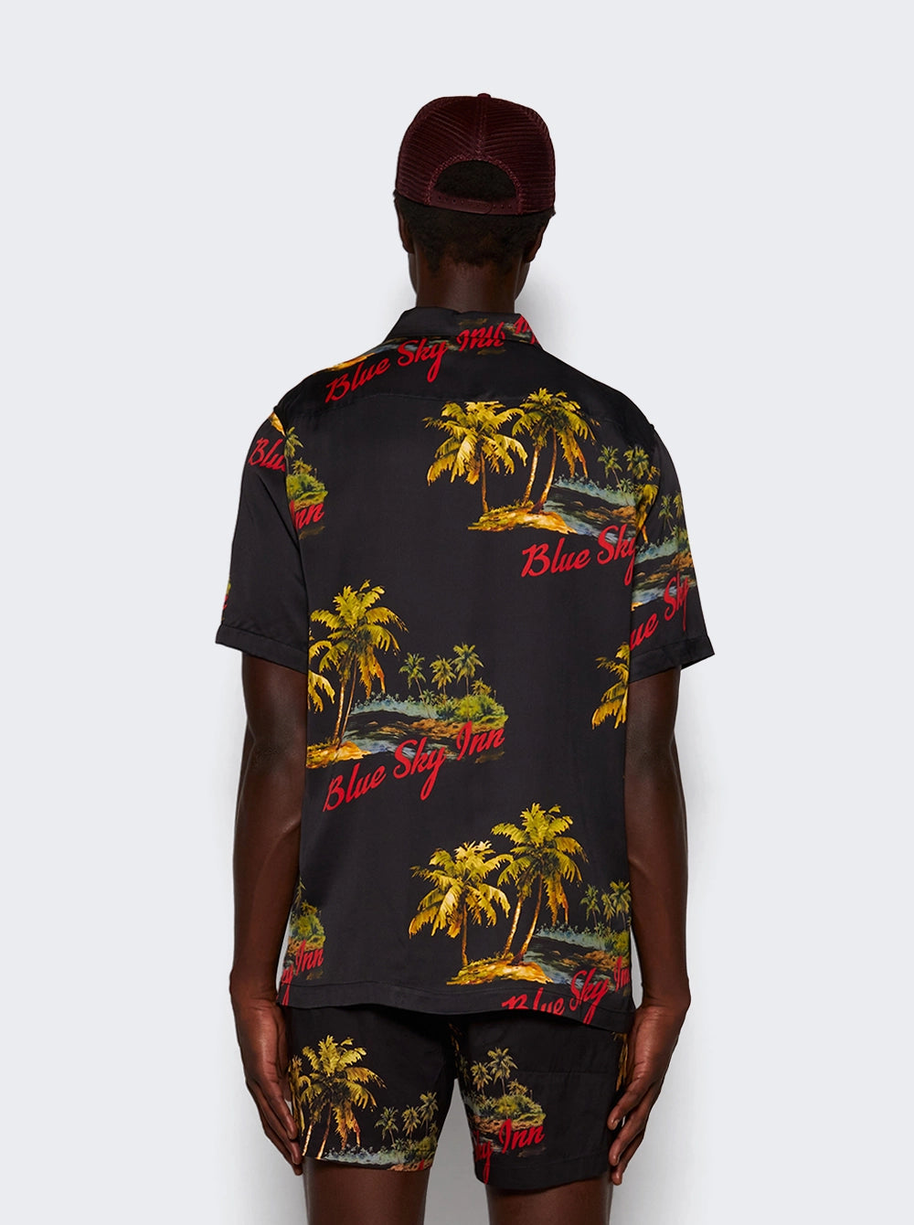 Camiseta con el logotipo de la isla